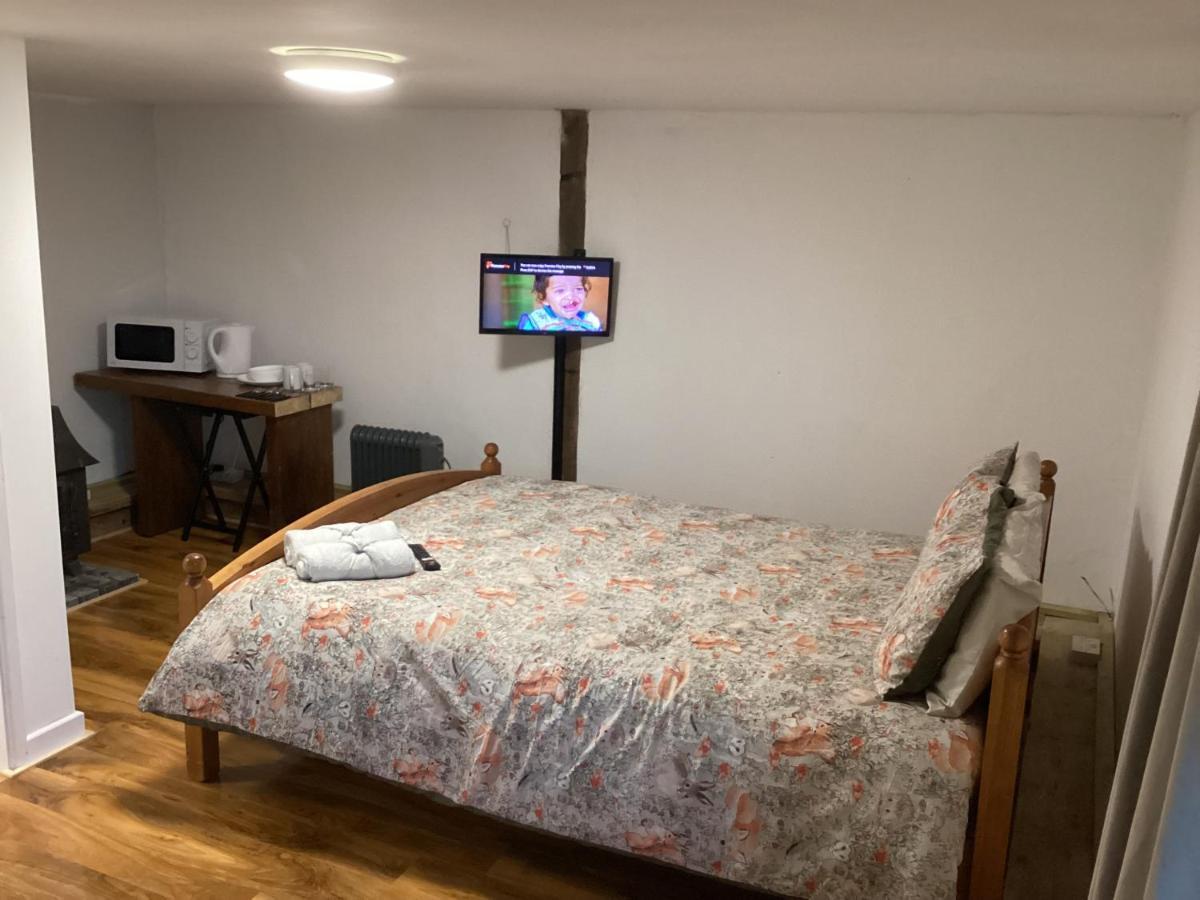 Barn 6 Bed & Breakfast Vigo Village Екстериор снимка